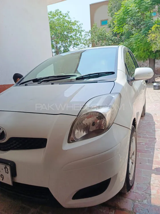 Toyota Vitz 2008 for Sale in Peshawar Image-1