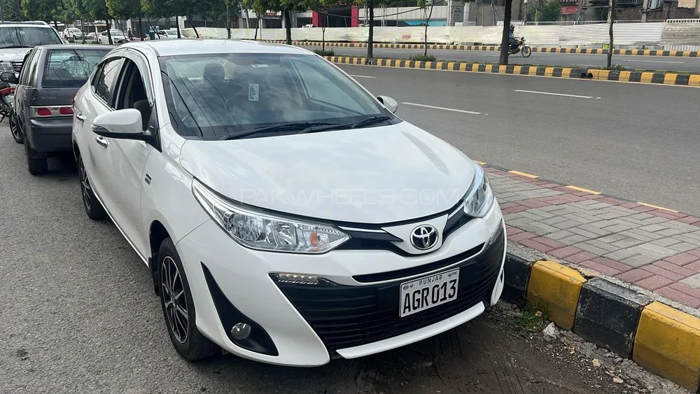 Toyota Yaris Sedan 2021 for Sale in Lahore Image-1