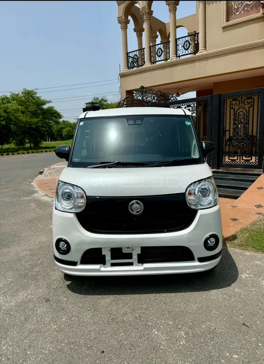 Daihatsu Move Canbus 2021 for Sale in Lahore Image-1
