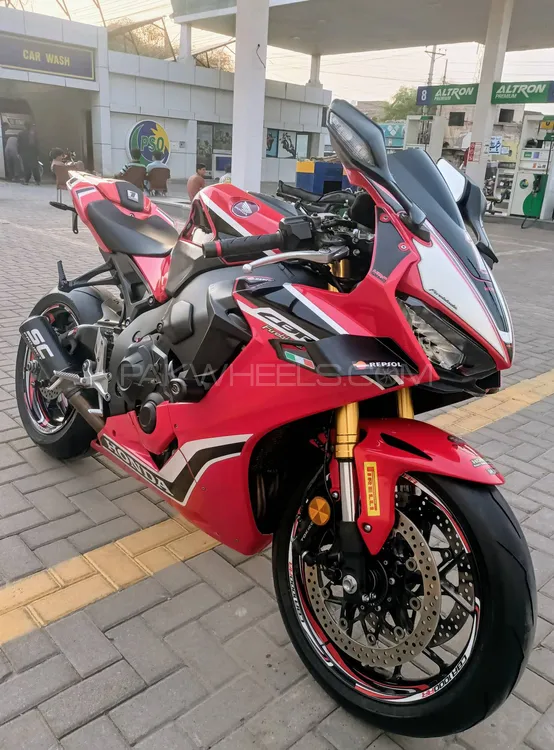 Honda CBR 1000RR 2017 for Sale Image-1