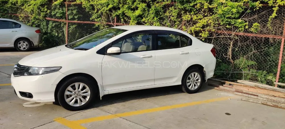 Honda City 2015 for Sale in Islamabad Image-1