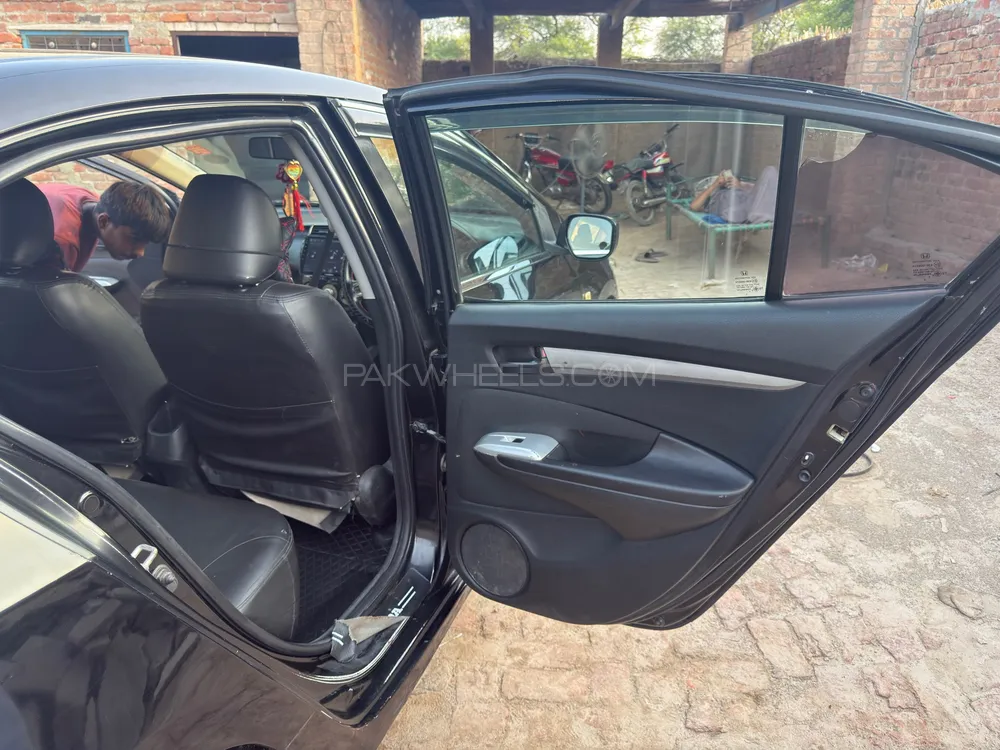Honda City 2011 for Sale in Sheikhupura Honda City 2011 for Sale in Sheikhupura Image-11