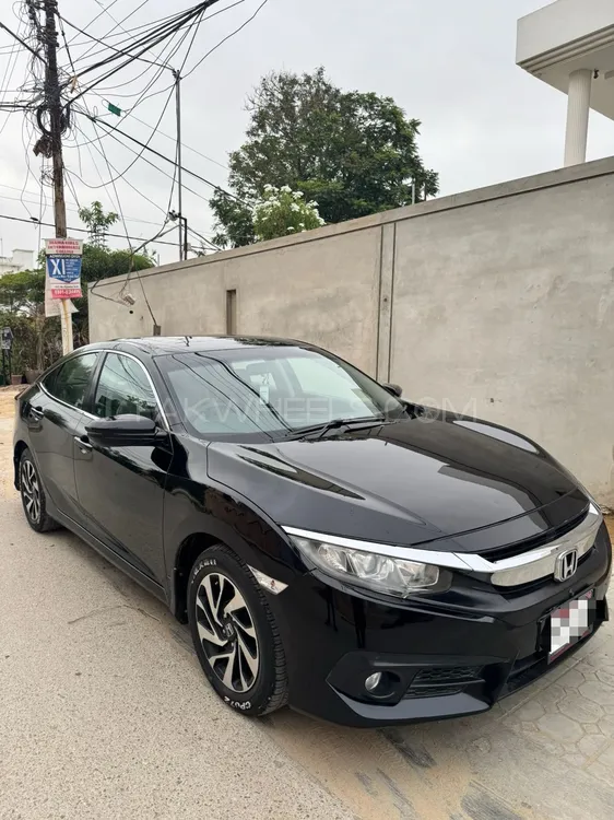 Honda Civic 2017 for Sale in Karachi Image-1