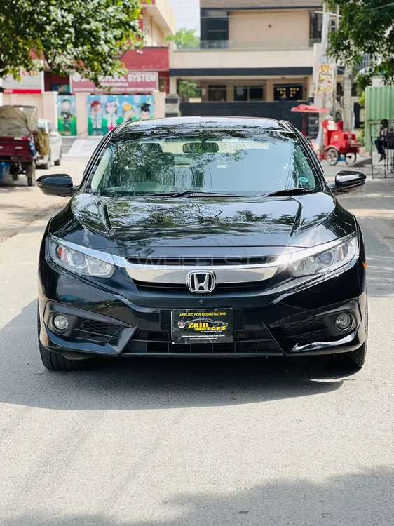 Honda Civic 2018 for Sale in Lahore Image-1