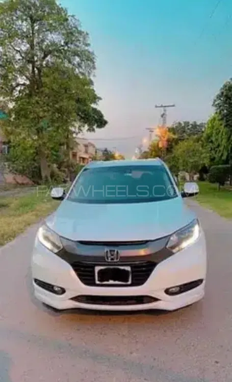 Honda Vezel 2015 for Sale in Lahore Image-1