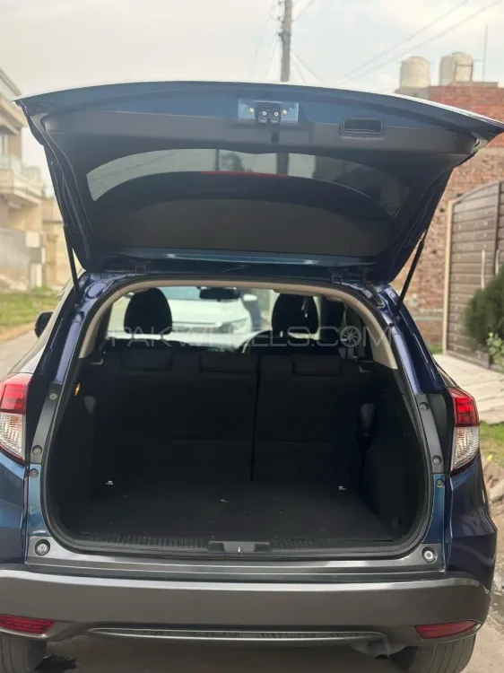 Honda Vezel 2016 for Sale in Lahore Image-1