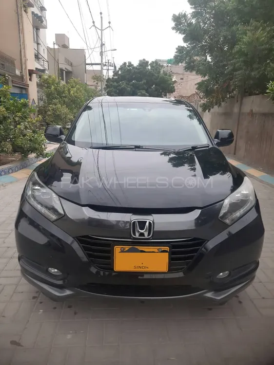 Honda Vezel 2013 for Sale in Karachi Image-1