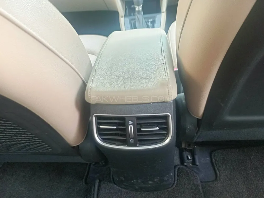 ہنڈائی ایلانٹرا 2022 for Sale in لاہور ہنڈائی ایلانٹرا 2022 for Sale in لاہور Image-11