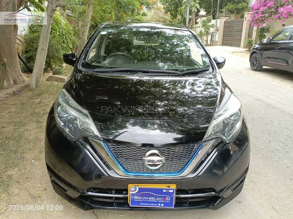 Nissan Note 2017 for Sale in Karachi Image-1