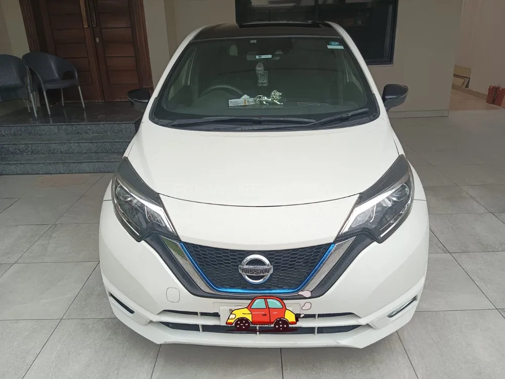 Nissan Note 2018 for Sale in Lahore Image-1