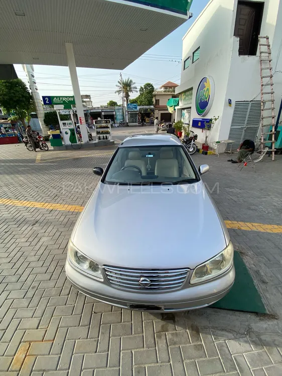 Nissan Sunny 2005 for Sale in Multan Image-1