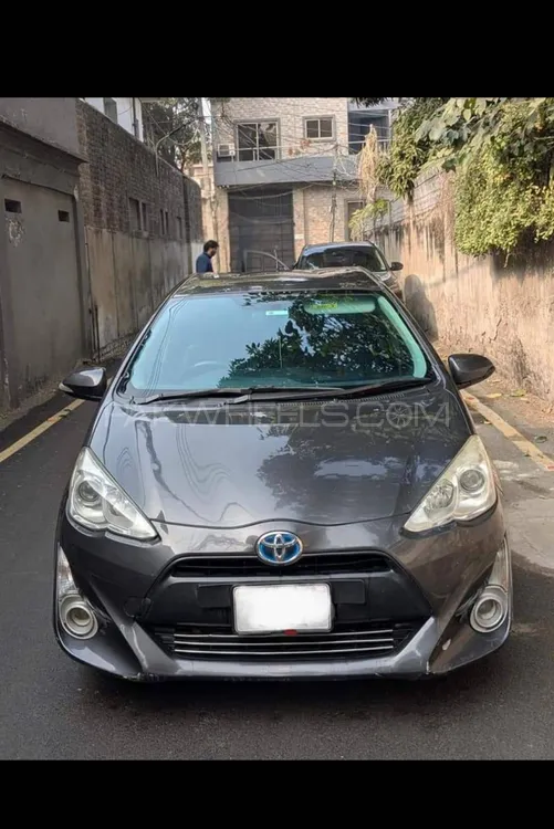 Toyota Aqua 2015 for Sale in Lahore Image-1