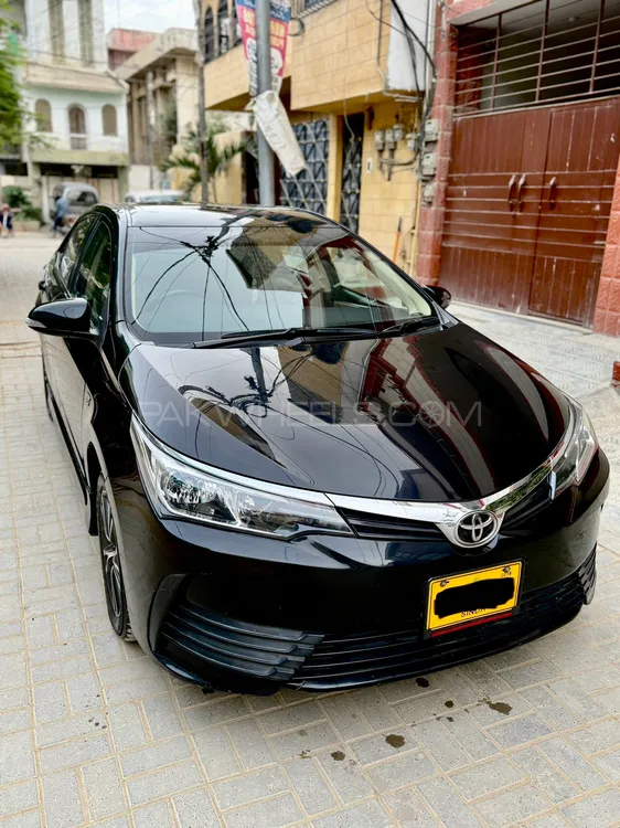 Toyota Corolla 2017 for Sale in Karachi Image-1