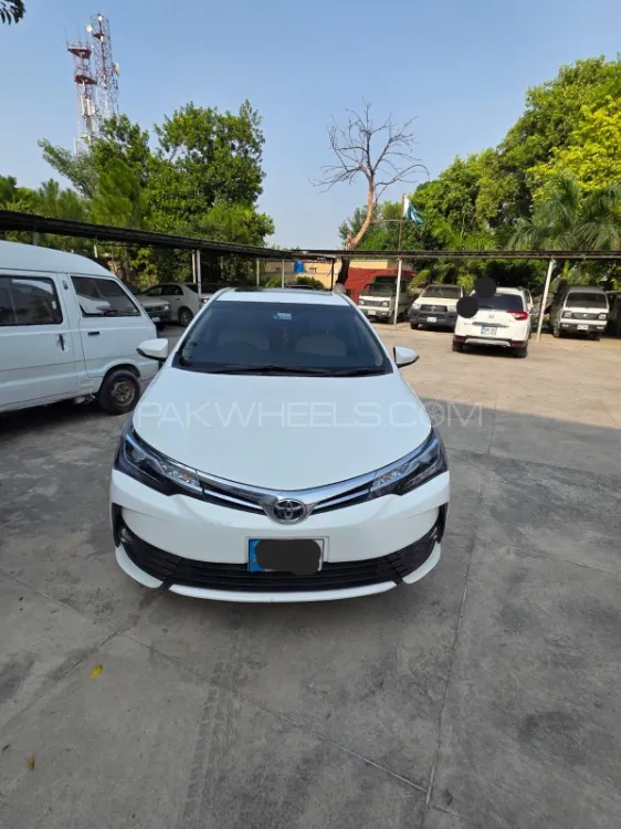 Toyota Corolla 2020 for Sale in Peshawar Image-1