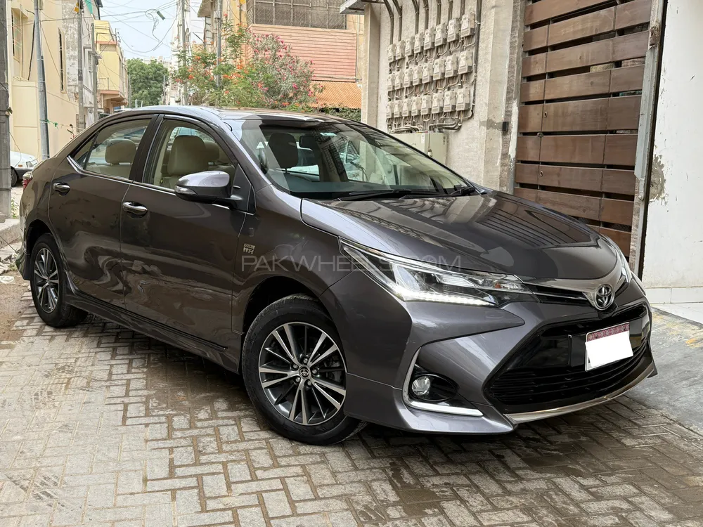 Toyota Corolla 2021 for Sale in Karachi Image-1