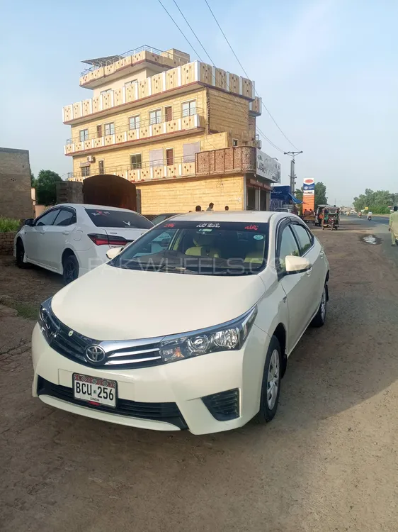 Toyota Corolla 2015 for Sale in Sahiwal Image-1