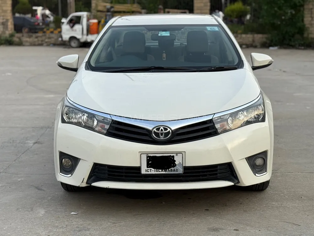 Toyota Corolla 2015 for Sale in Islamabad Image-1