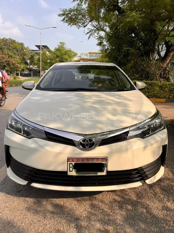 Toyota Corolla 2019 for Sale in Islamabad Image-1