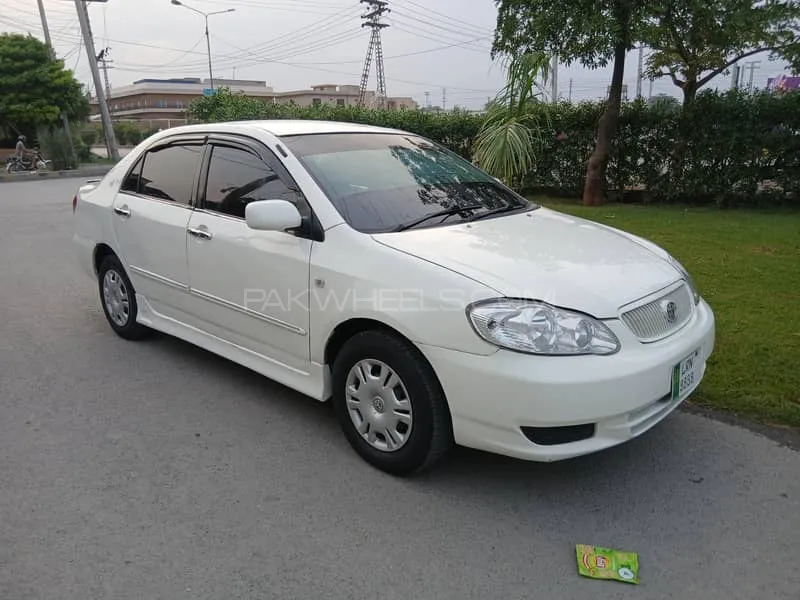 Toyota Corolla 2004 for Sale in Peshawar Image-1