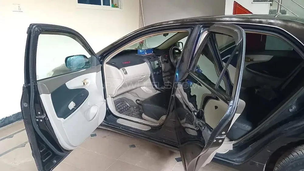 Toyota Corolla 2010 for Sale in Peshawar Image-1
