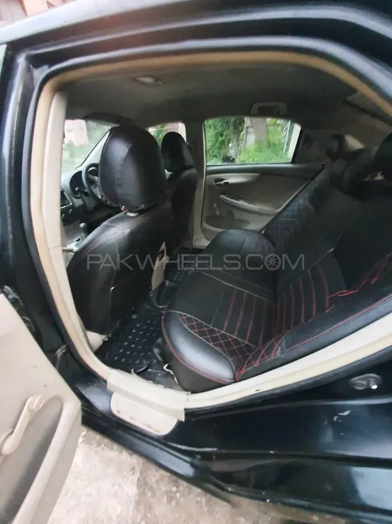 Toyota Corolla 2011 for Sale in Lahore Image-1