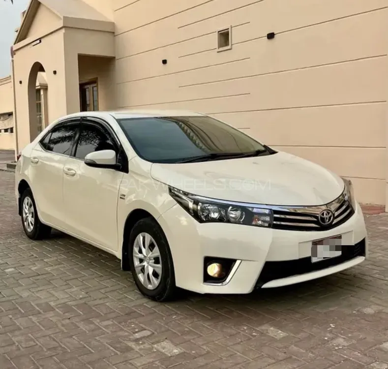 Toyota Corolla 2017 for Sale in Karachi Image-1