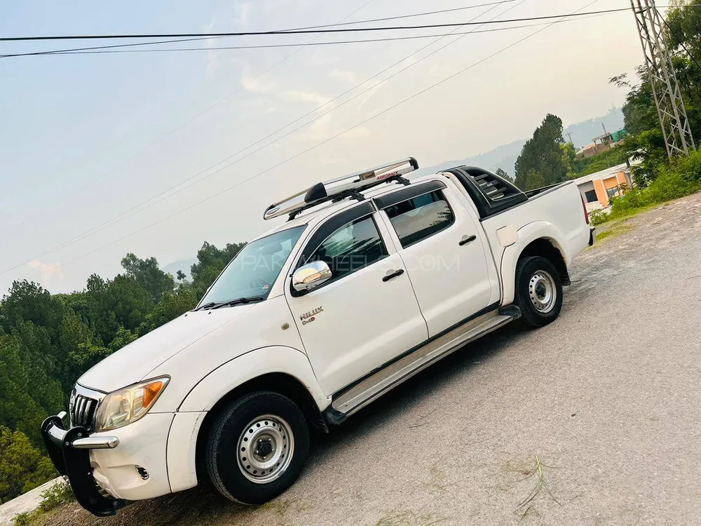 Toyota Hilux 2006 for Sale in Abbottabad Image-1
