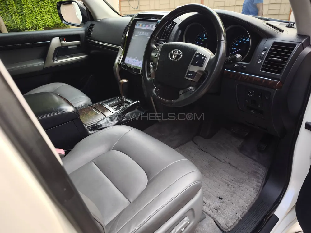 Toyota Land Cruiser 2008 for Sale in Lahore Toyota Land Cruiser 2008 for Sale in Lahore Image-11