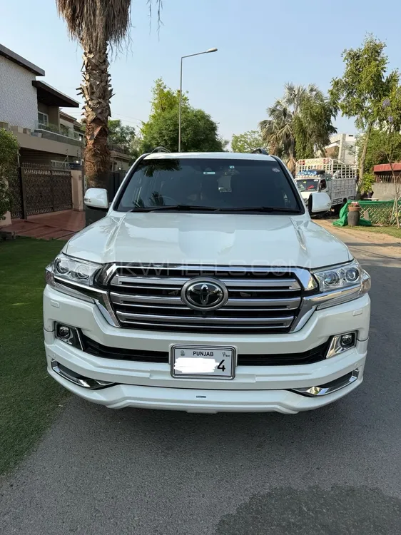 Toyota Land Cruiser 2016 for Sale in Lahore Image-1