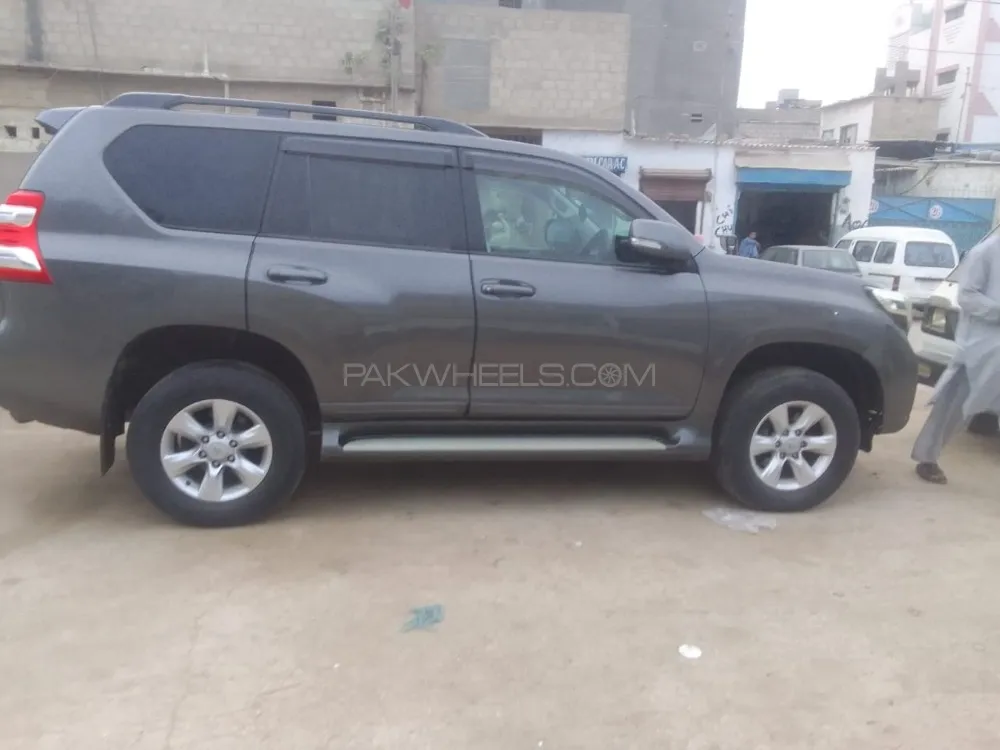 Toyota Prado 2012 for Sale in Karachi Image-1