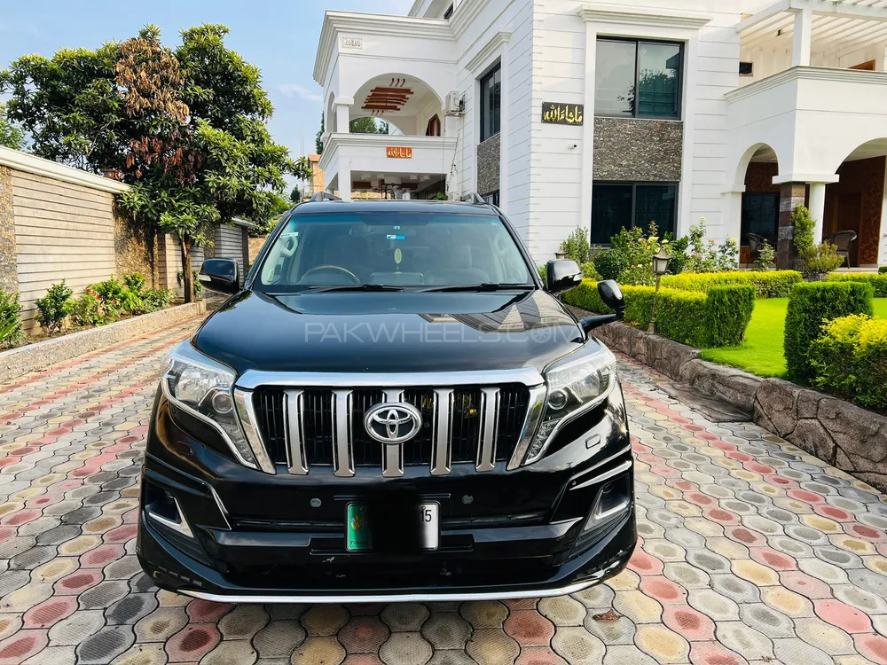 Toyota Prado 2010 for Sale in Islamabad Image-1