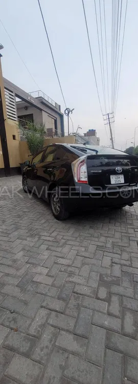 Toyota Prius 2015 for Sale in Lahore Image-1