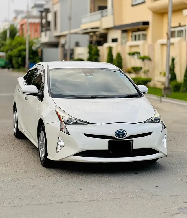 Toyota Prius 2018 for Sale in Gujranwala Image-1