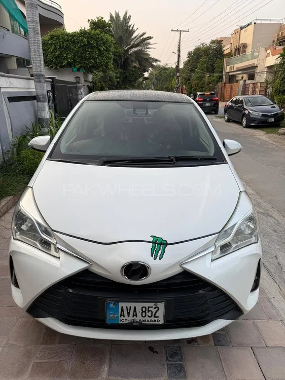 Toyota Vitz 2019 for Sale in Lahore Image-1