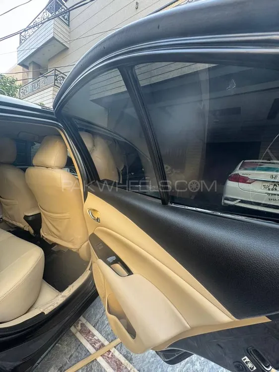 Toyota Yaris Sedan 2020 for Sale in Lahore Image-1