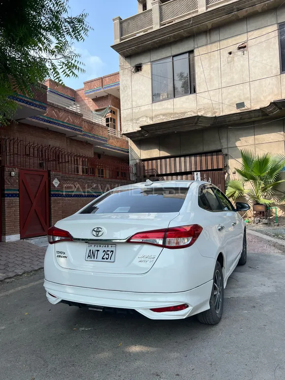 ٹویوٹا یارس سیڈان 2022 for Sale in فیصل آباد Image-1