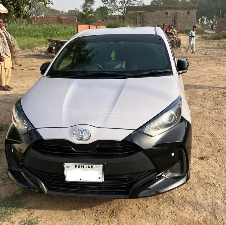 Toyota Yaris Hatchback 2025 for Sale in Gujrat Image-1