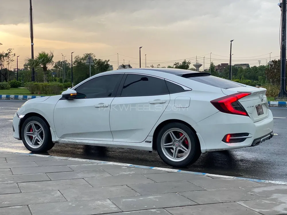 Honda Civic 2016 for Sale in Lahore Image-1