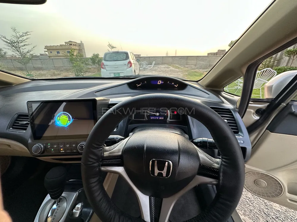 Honda Civic 2010 for Sale in Multan Image-1