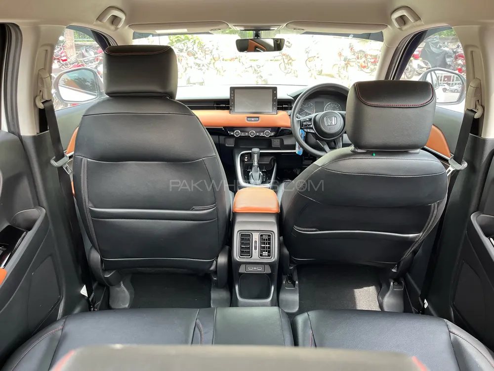 Honda HR-V 2024 for Sale in Lahore Image-1