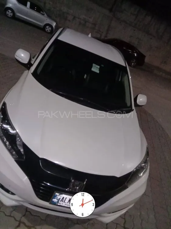 Honda Vezel 2015 for Sale in Rawalpindi Image-1