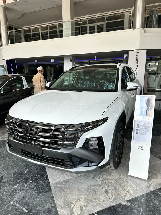 Hyundai Tucson 2025 for Sale in Peshawar Image-1