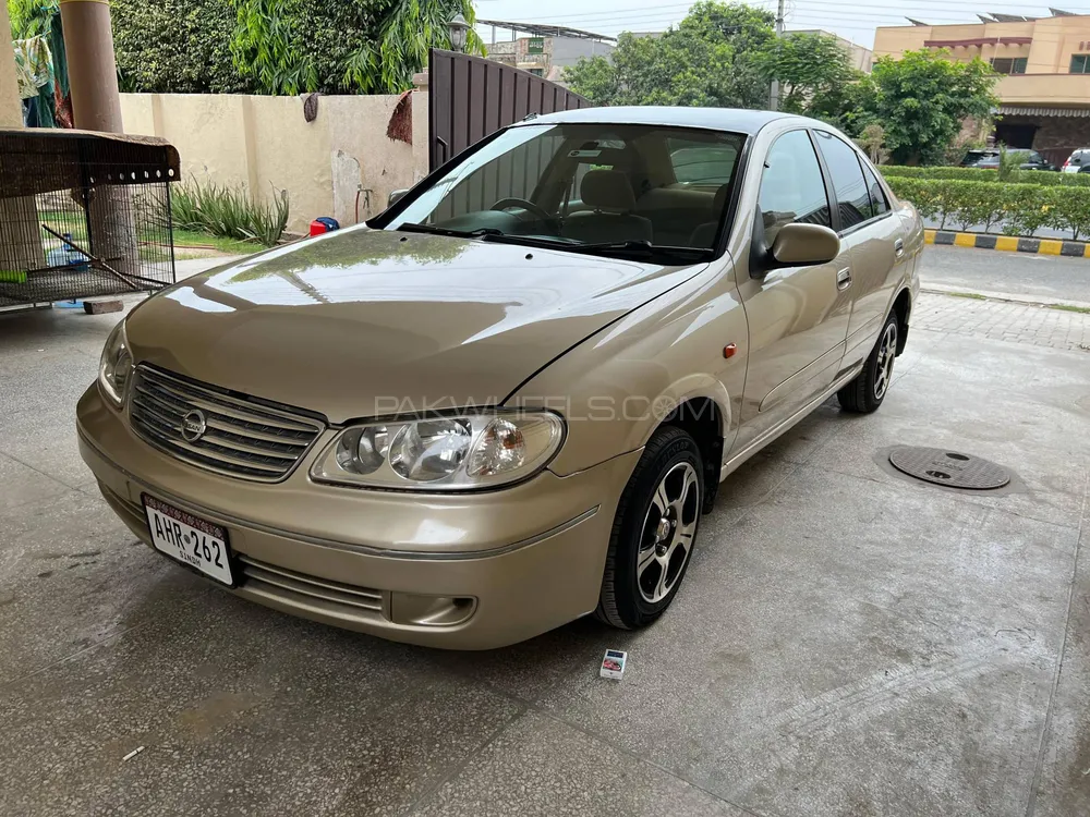 Nissan Sunny 2005 for Sale in Lahore Image-1