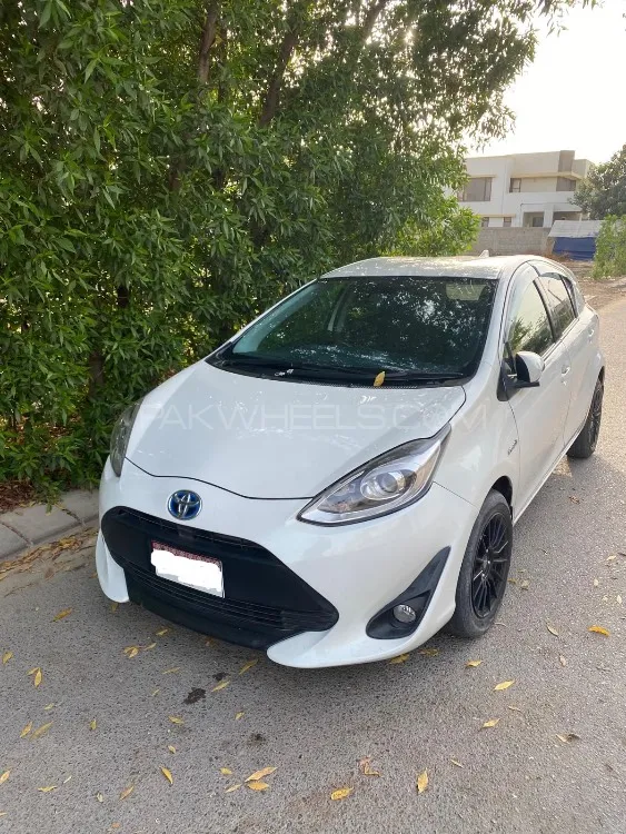 Toyota Aqua 2021 for Sale in Karachi Image-1