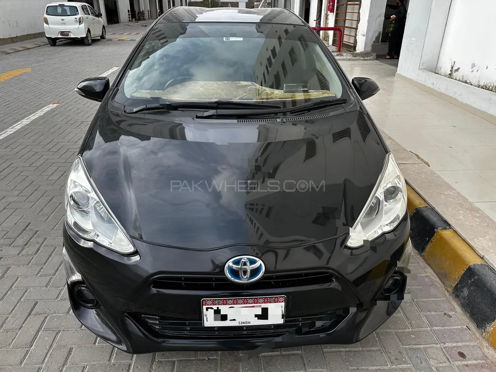 Toyota Aqua 2015 for Sale in Karachi Image-1
