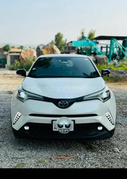 Toyota C-HR 2018 for Sale in Mardan Image-1
