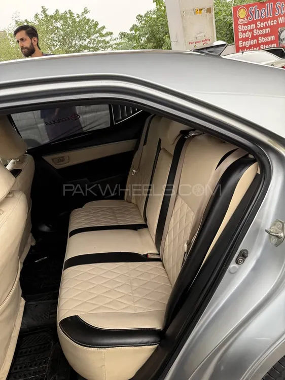 Toyota Corolla 2016 for Sale in Sialkot Image-1