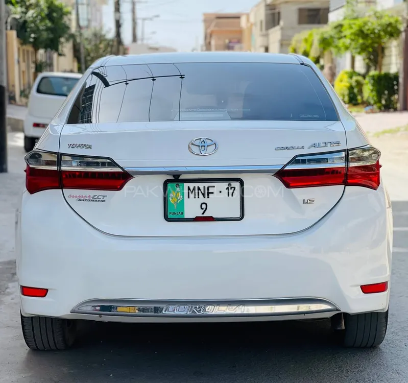 Toyota Corolla 2017 for Sale in Islamabad Image-1