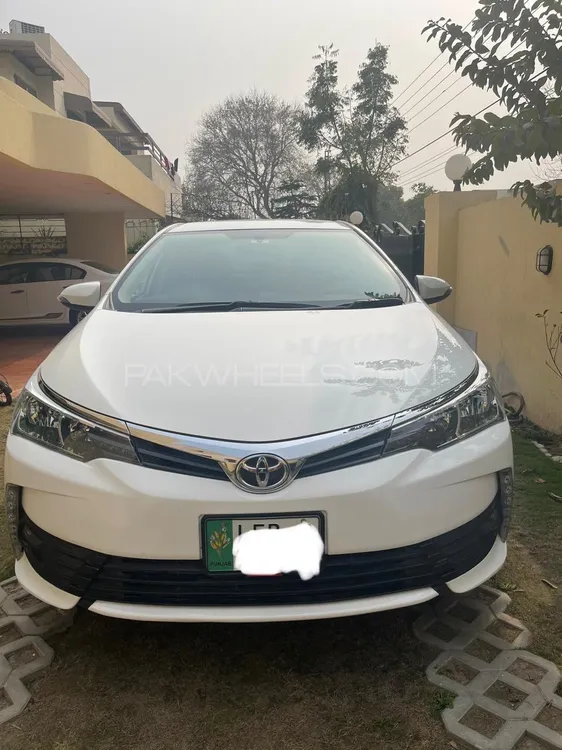 Toyota Corolla 2017 for Sale in Lahore Image-1