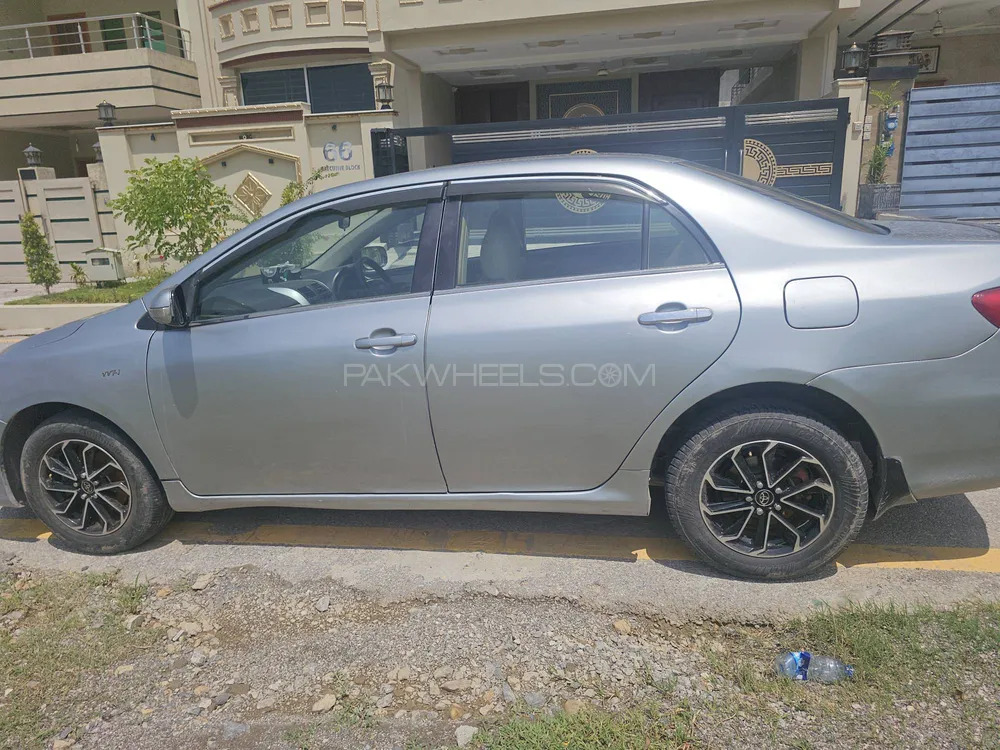 Toyota Corolla 2011 for Sale in Islamabad Image-1